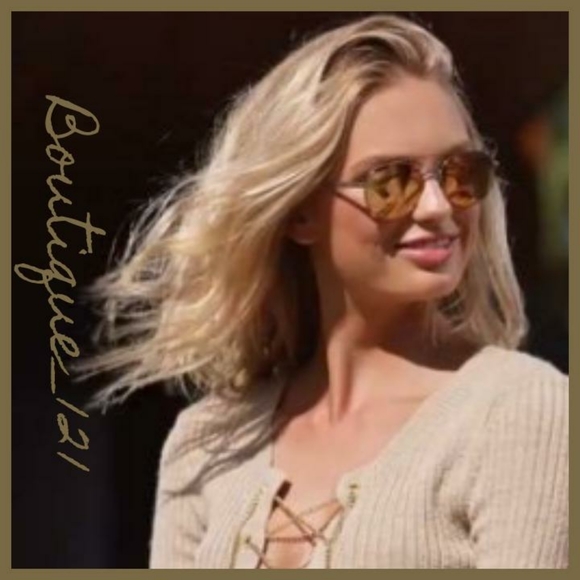 Micheal Kors Polarized Sunglasses w/ Case! - Picture 4 of 7